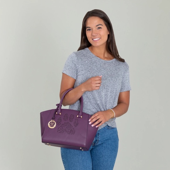 Animal Print Purse - Picture 2 of 6